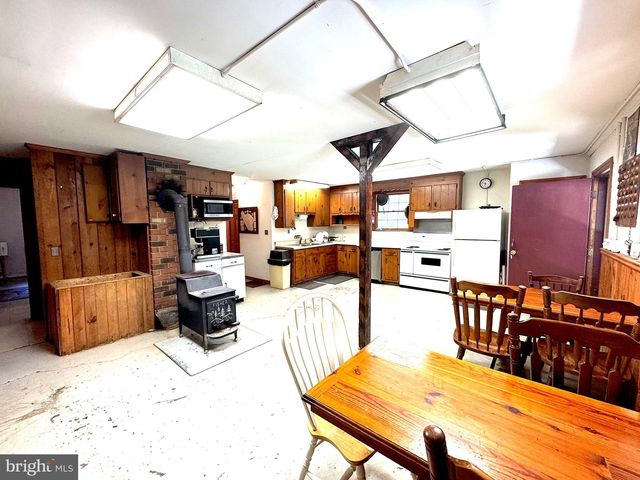 255 KNIGHTS RUN RD, Heathsville, VA 22473