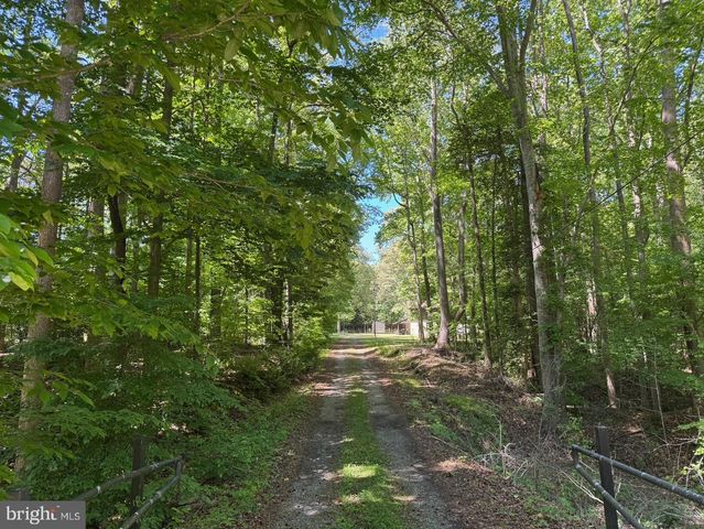 255 KNIGHTS RUN RD, Heathsville, VA 22473