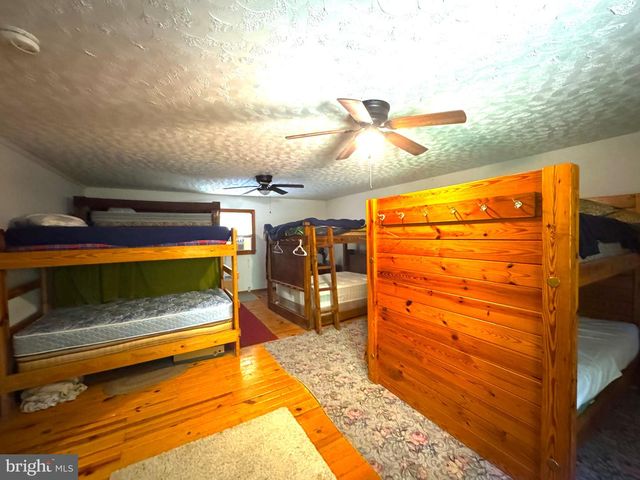 255 KNIGHTS RUN RD, Heathsville, VA 22473