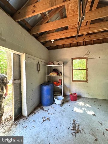 255 KNIGHTS RUN RD, Heathsville, VA 22473