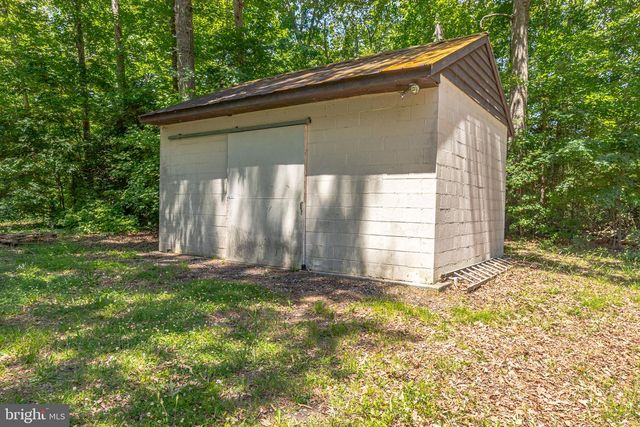 255 KNIGHTS RUN RD, Heathsville, VA 22473
