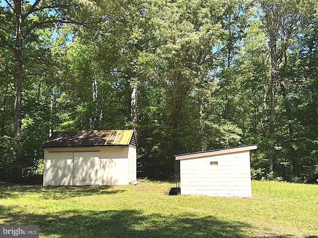 255 KNIGHTS RUN RD, Heathsville, VA 22473