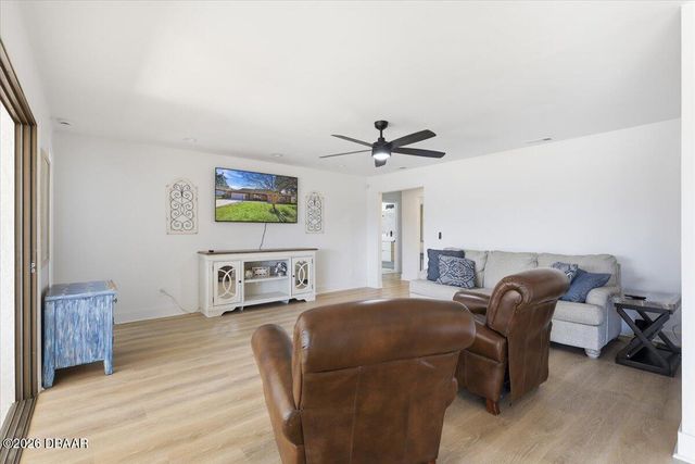 10 Flametree Court, Palm Coast, FL 32137