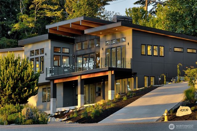 4209 Navigator Lane, Anacortes, WA 98221