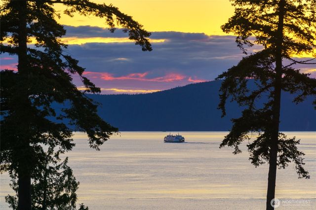 4209 Navigator Lane, Anacortes, WA 98221