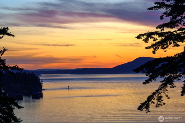 4209 Navigator Lane, Anacortes, WA 98221