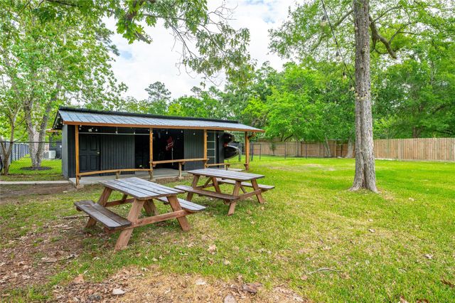 1908 Deats Road, Dickinson, TX 77539