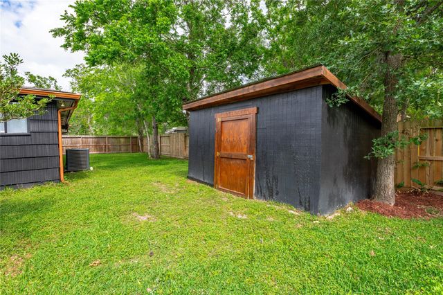 1908 Deats Road, Dickinson, TX 77539