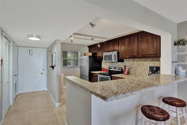 555 NW 4TH AVENUE 2220, Boca Raton, FL 33432