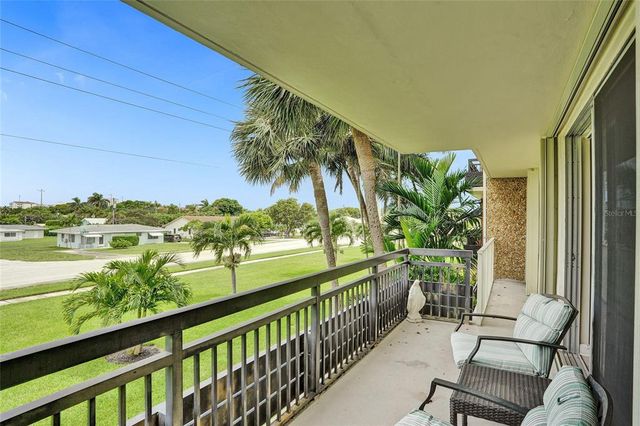 555 NW 4TH AVENUE 2220, Boca Raton, FL 33432