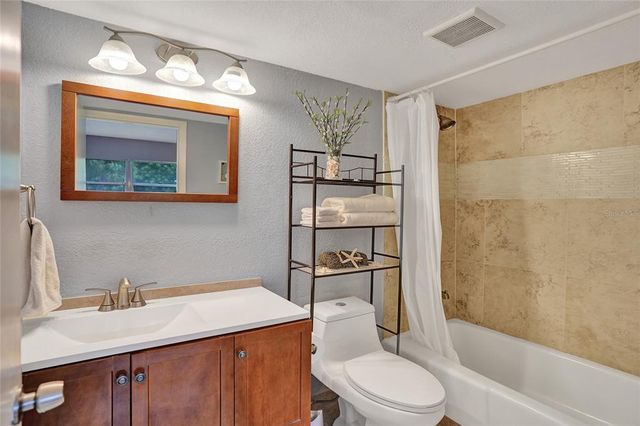 555 NW 4TH AVENUE 2220, Boca Raton, FL 33432