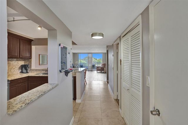 555 NW 4TH AVENUE 2220, Boca Raton, FL 33432