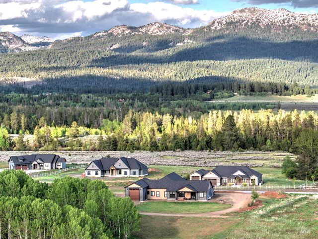 13903 Sky View Court, McCall, ID 83638