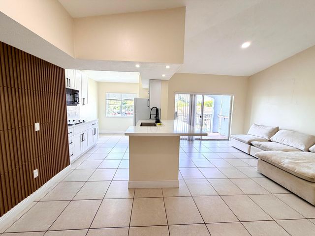 9630 NW 2nd Street 6-308, Pembroke Pines, FL 33024