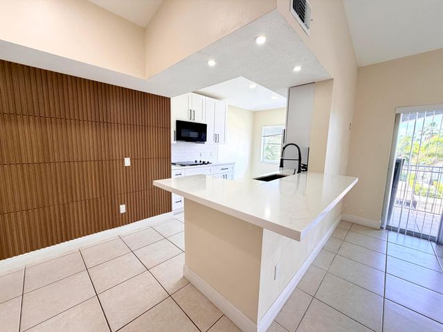 9630 NW 2nd Street 6-308, Pembroke Pines, FL 33024