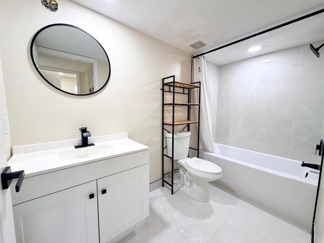 9630 NW 2nd Street 6-308, Pembroke Pines, FL 33024