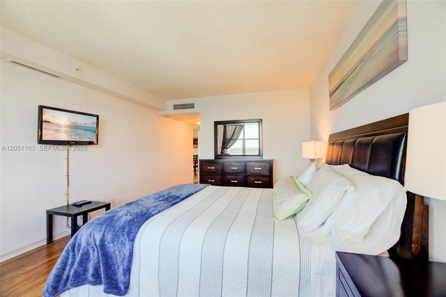 2501 S Ocean Dr 828, Hollywood, FL 33019