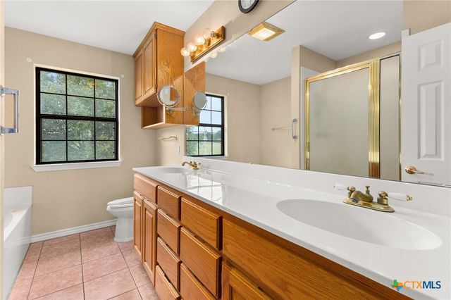 16567 Fm 725, Seguin, TX 78155