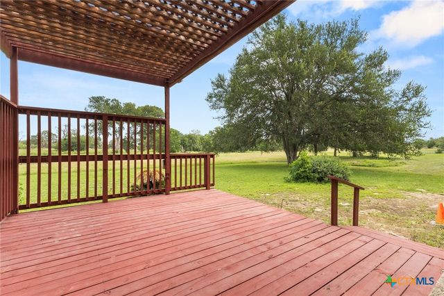 16567 Fm 725, Seguin, TX 78155