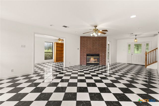 16567 Fm 725, Seguin, TX 78155