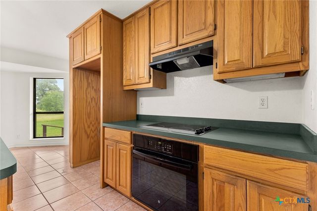 16567 Fm 725, Seguin, TX 78155