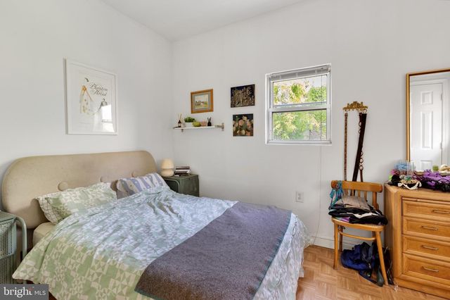 2010 E YORK ST, Philadelphia, PA 19125