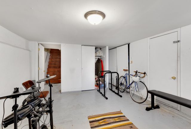 2010 E YORK ST, Philadelphia, PA 19125