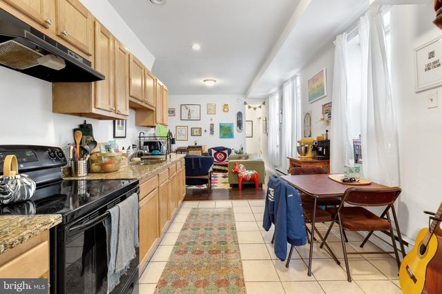 2010 E YORK ST, Philadelphia, PA 19125
