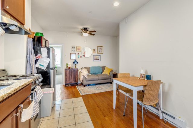 2010 E YORK ST, Philadelphia, PA 19125