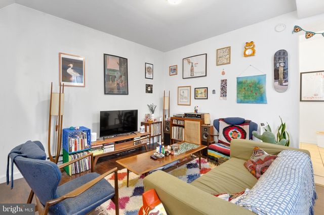 2010 E YORK ST, Philadelphia, PA 19125