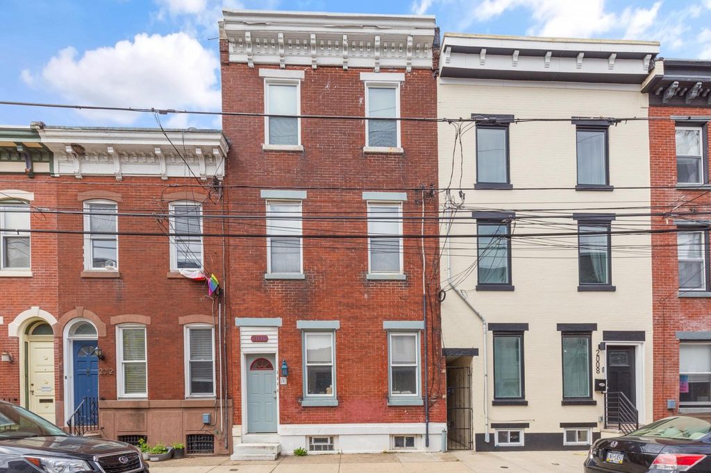 2010 E YORK ST, Philadelphia, PA 19125