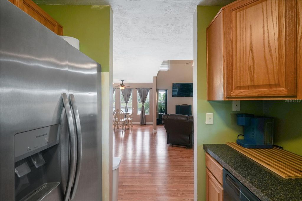 Image 23 of property listing at 17203 SANDALWOOD DRIVE 17203, Wildwood, FL 34785