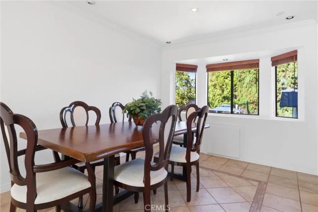 105 N El Molino Street E, Alhambra, CA 91801