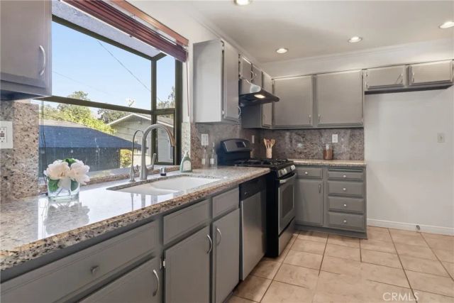 105 N El Molino Street E, Alhambra, CA 91801