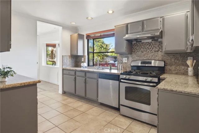 105 N El Molino Street E, Alhambra, CA 91801