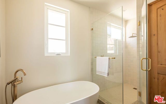 1062 Beverly Way, Altadena, CA 91001