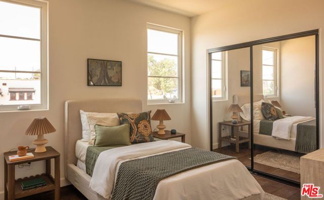 1062 Beverly Way, Altadena, CA 91001