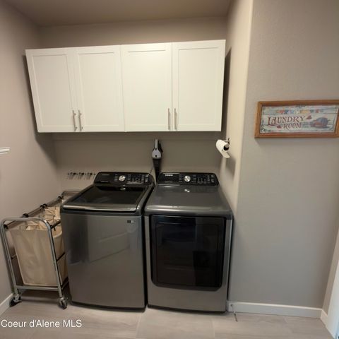 660 E Ripatti Way, Hayden, ID 83835