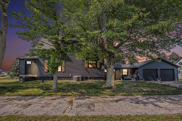 8666 S Warner Avenue, Sheridan Twp - Newaygo, MI 49412