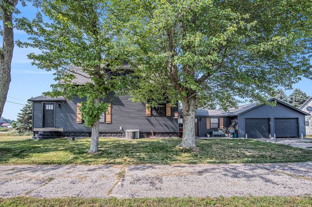 8666 S Warner Avenue, Sheridan Twp - Newaygo, MI 49412