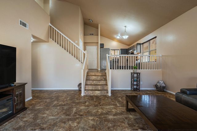 128 LATIGO Trail SE, Rio Rancho, NM 87124