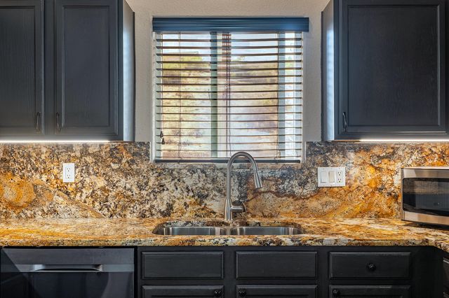 128 LATIGO Trail SE, Rio Rancho, NM 87124