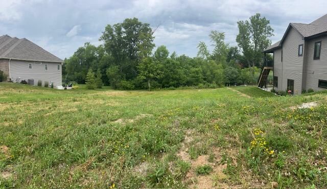 7518 Fawn Valley Drive, Schererville, IN 46375