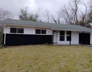 9629 Glen Owen Drive, St Louis, MO 63136