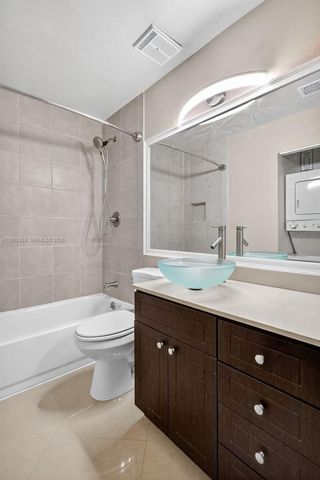 9407 SW 138th Place 9407, Miami, FL 33186