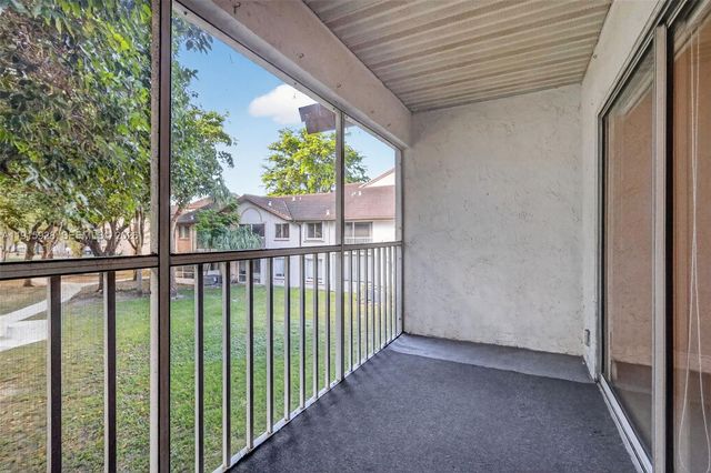 9407 SW 138th Place 9407, Miami, FL 33186