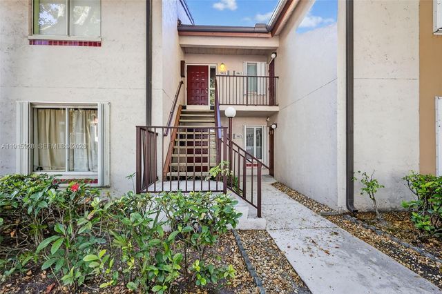 9407 SW 138th Place 9407, Miami, FL 33186