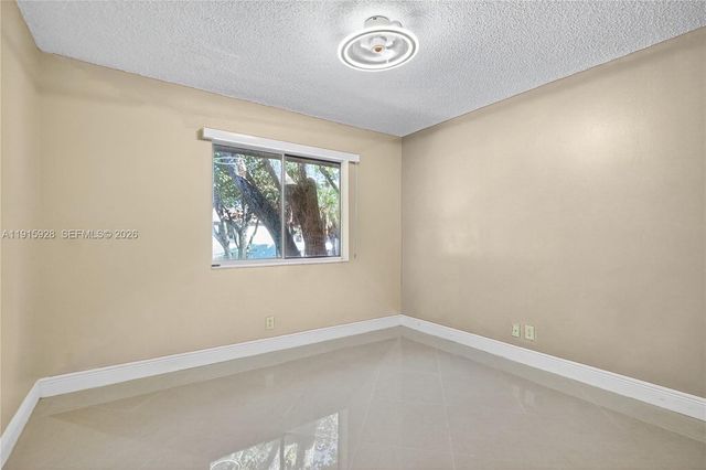 9407 SW 138th Place 9407, Miami, FL 33186