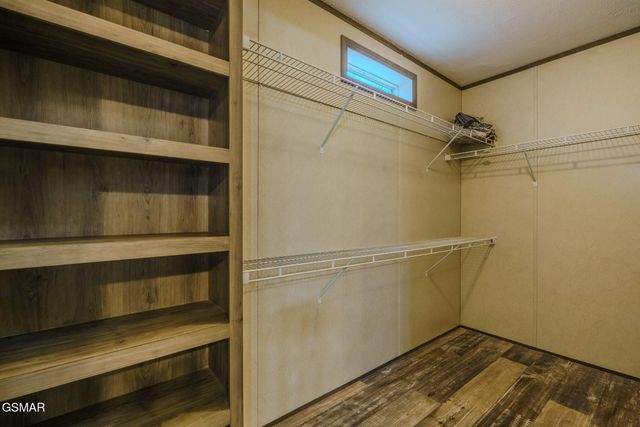 1738 Dumplin Loop Road, New Market, TN 37820