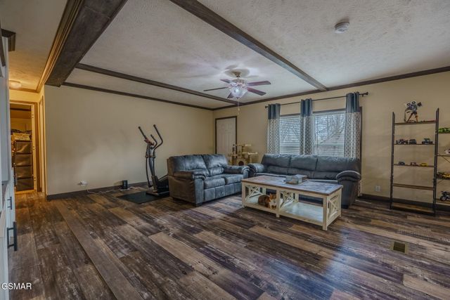 1738 Dumplin Loop Road, New Market, TN 37820